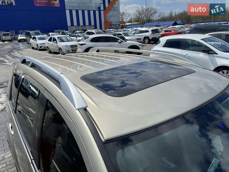 Позашляховик / Кросовер Mitsubishi Outlander XL 2008 в Миколаєві