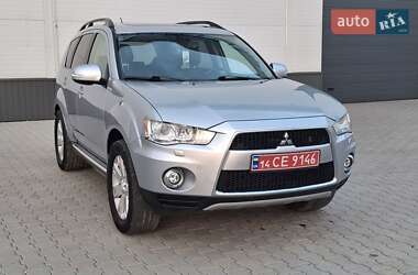Внедорожник / Кроссовер Mitsubishi Outlander XL 2012 в 
