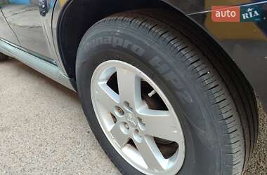 Внедорожник / Кроссовер Mitsubishi Outlander XL 2011 в 
