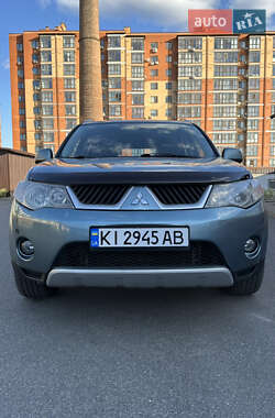 Позашляховик / Кросовер Mitsubishi Outlander XL 2007 в 