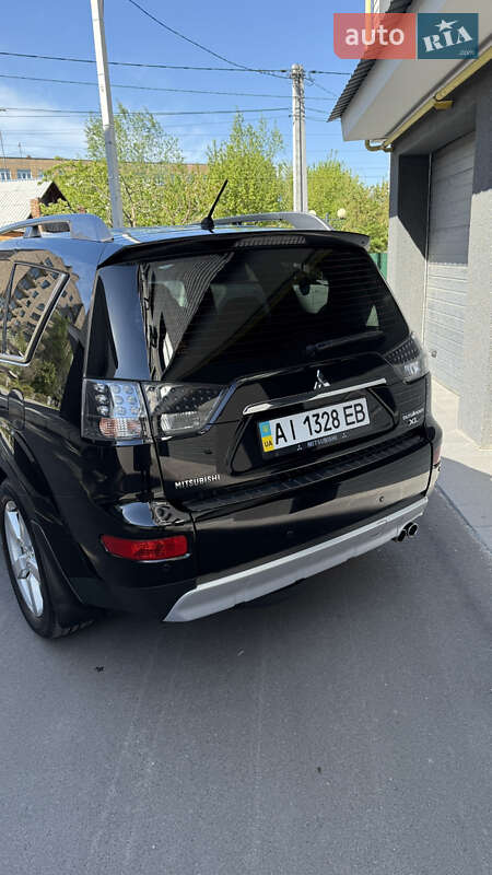 Внедорожник / Кроссовер Mitsubishi Outlander XL 2009 в Белой Церкви