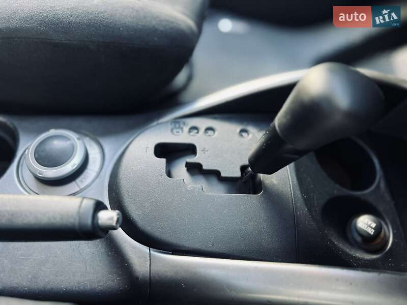 Внедорожник / Кроссовер Mitsubishi Outlander XL 2007 в Днепре