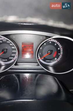 Внедорожник / Кроссовер Mitsubishi Outlander XL 2008 в 