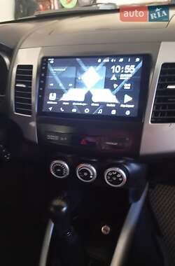 Внедорожник / Кроссовер Mitsubishi Outlander XL 2008 в 