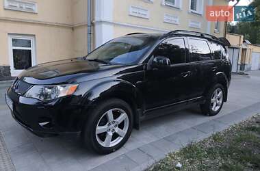 Внедорожник / Кроссовер Mitsubishi Outlander XL 2007 в Днепре