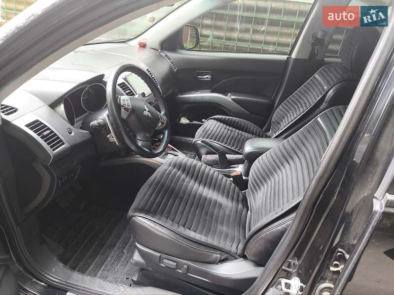 Позашляховик / Кросовер Mitsubishi Outlander XL 2007 в Дніпрі