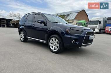 Внедорожник / Кроссовер Mitsubishi Outlander XL 2011 в Виннице
