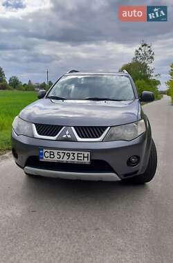 Позашляховик / Кросовер Mitsubishi Outlander XL 2008 в 