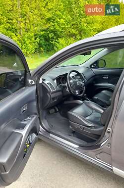 Позашляховик / Кросовер Mitsubishi Outlander XL 2008 в 