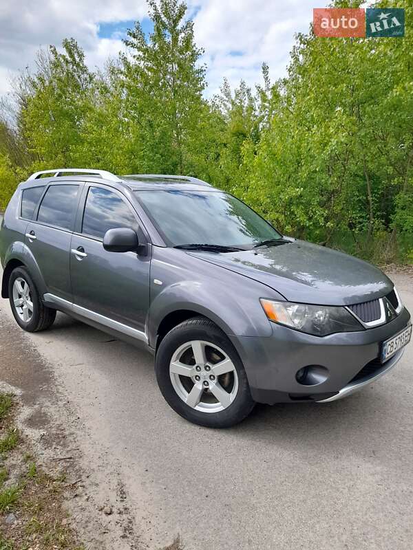 Позашляховик / Кросовер Mitsubishi Outlander XL 2008 в Ріпках