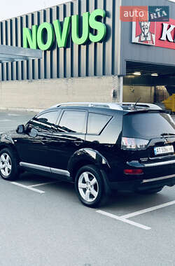 Внедорожник / Кроссовер Mitsubishi Outlander XL 2008 в 