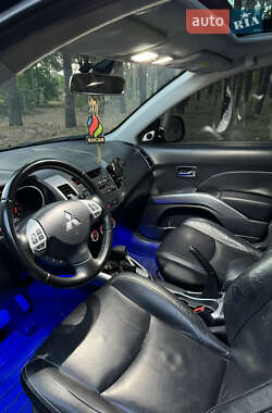 Внедорожник / Кроссовер Mitsubishi Outlander XL 2008 в 