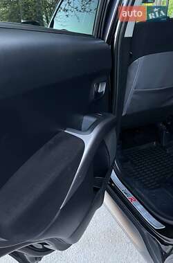 Внедорожник / Кроссовер Mitsubishi Outlander XL 2009 в 
