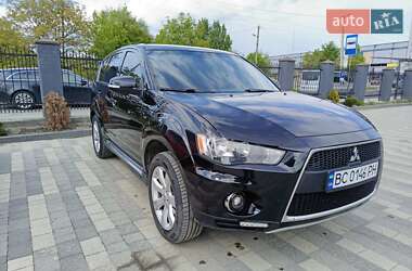 Mitsubishi Outlander XL 2011 Mitsubishi Outlander XL 2011
