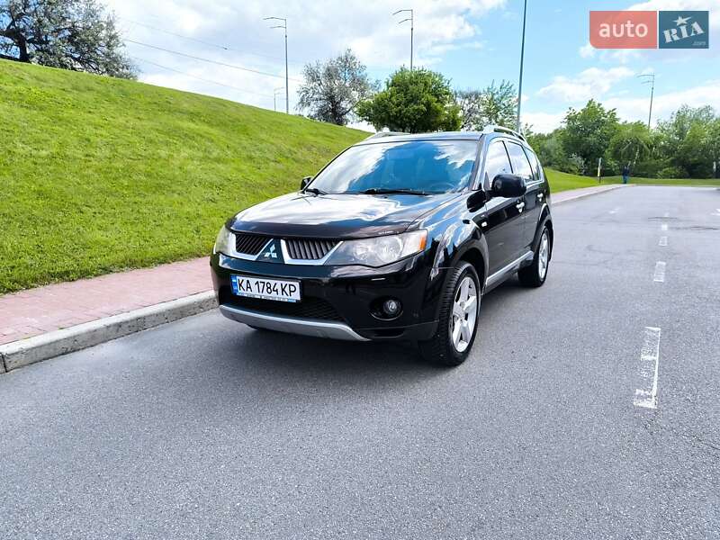 Mitsubishi Outlander XL 2008