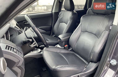 Внедорожник / Кроссовер Mitsubishi Outlander XL 2009 в 