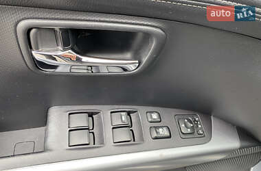 Внедорожник / Кроссовер Mitsubishi Outlander XL 2009 в 