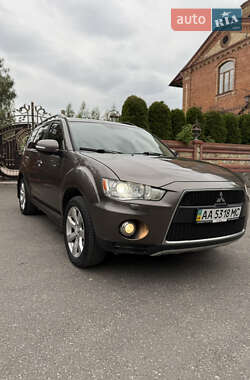 Внедорожник / Кроссовер Mitsubishi Outlander XL 2012 в 
