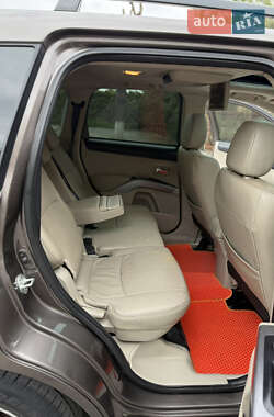 Внедорожник / Кроссовер Mitsubishi Outlander XL 2012 в 