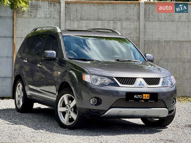 Позашляховик / Кросовер Mitsubishi Outlander XL 2008 в 