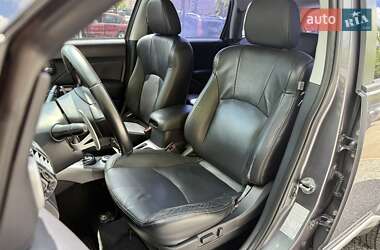 Позашляховик / Кросовер Mitsubishi Outlander XL 2008 в 