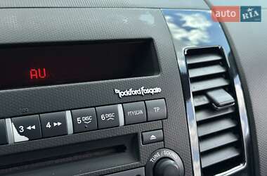 Позашляховик / Кросовер Mitsubishi Outlander XL 2008 в 