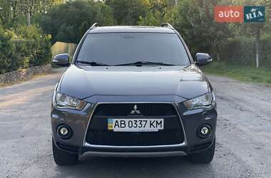Внедорожник / Кроссовер Mitsubishi Outlander XL 2011 в 