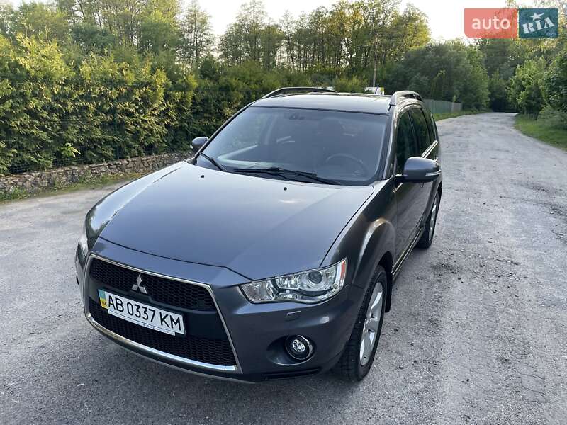 Внедорожник / Кроссовер Mitsubishi Outlander XL 2011 в Виннице