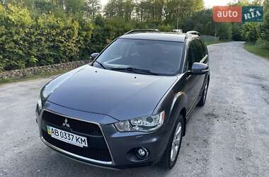Внедорожник / Кроссовер Mitsubishi Outlander XL 2011 в 