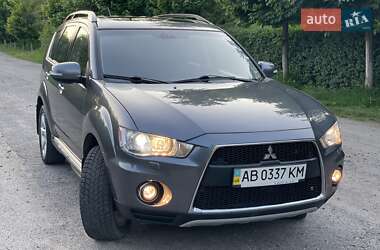 Внедорожник / Кроссовер Mitsubishi Outlander XL 2011 в 