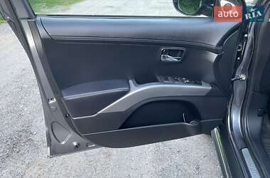 Внедорожник / Кроссовер Mitsubishi Outlander XL 2011 в 