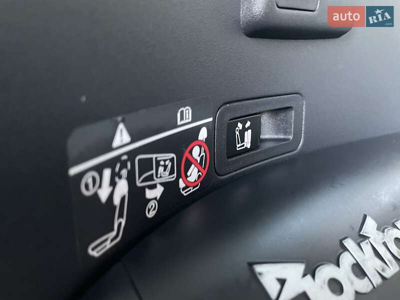 Внедорожник / Кроссовер Mitsubishi Outlander XL 2011 в Виннице