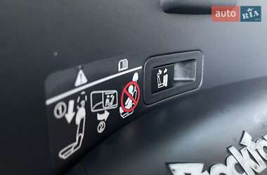 Внедорожник / Кроссовер Mitsubishi Outlander XL 2011 в 