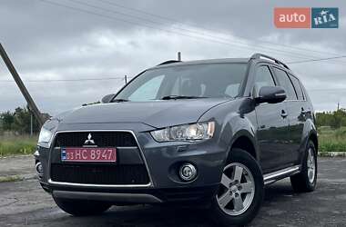 Внедорожник / Кроссовер Mitsubishi Outlander XL 2012 в Бродах