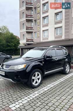 Внедорожник / Кроссовер Mitsubishi Outlander XL 2008 в 