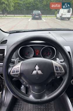 Внедорожник / Кроссовер Mitsubishi Outlander XL 2008 в 