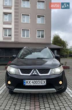 Внедорожник / Кроссовер Mitsubishi Outlander XL 2008 в 