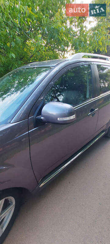 Позашляховик / Кросовер Mitsubishi Outlander XL 2010 в Білгороді-Дністровському