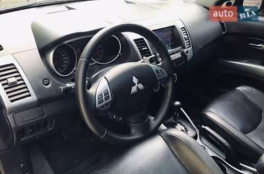 Внедорожник / Кроссовер Mitsubishi Outlander XL 2008 в 