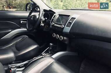 Внедорожник / Кроссовер Mitsubishi Outlander XL 2008 в 