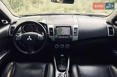 Внедорожник / Кроссовер Mitsubishi Outlander XL 2008 в 