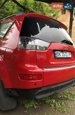 Внедорожник / Кроссовер Mitsubishi Outlander XL 2008 в 