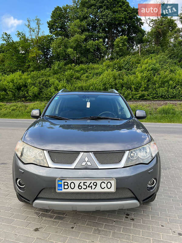 Позашляховик / Кросовер Mitsubishi Outlander XL 2007 в Теребовлі