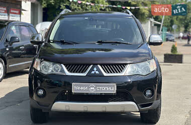 Позашляховик / Кросовер Mitsubishi Outlander XL 2008 в 