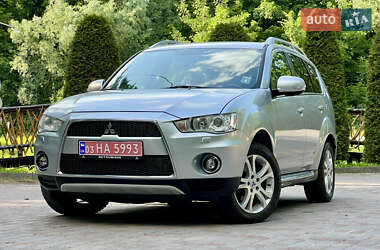 Mitsubishi Outlander XL 2011 Mitsubishi Outlander XL 2011