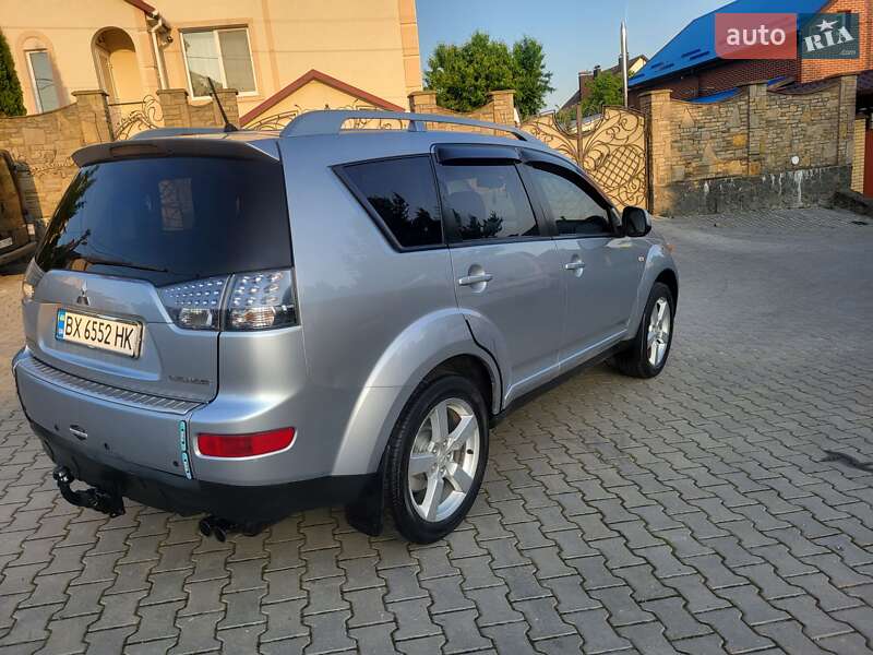 Позашляховик / Кросовер Mitsubishi Outlander XL 2007 в Хмельницькому