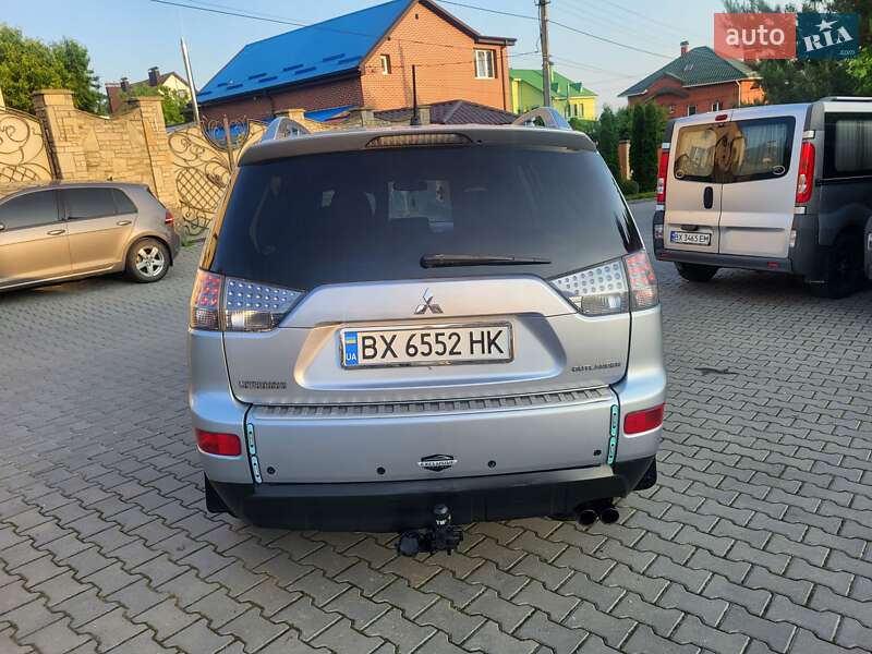 Позашляховик / Кросовер Mitsubishi Outlander XL 2007 в Хмельницькому