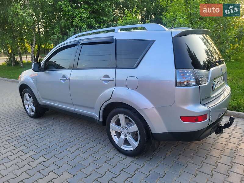 Позашляховик / Кросовер Mitsubishi Outlander XL 2007 в Хмельницькому
