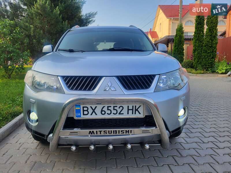 Позашляховик / Кросовер Mitsubishi Outlander XL 2007 в Хмельницькому
