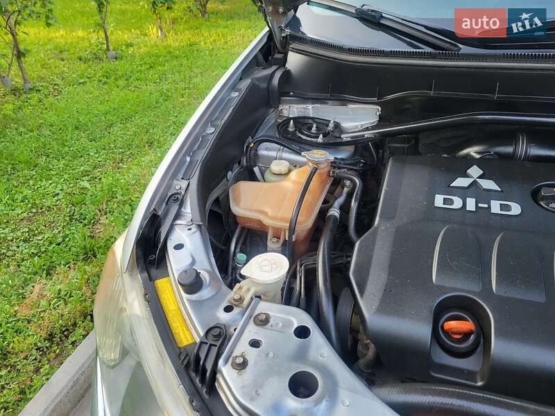 Позашляховик / Кросовер Mitsubishi Outlander XL 2007 в Хмельницькому